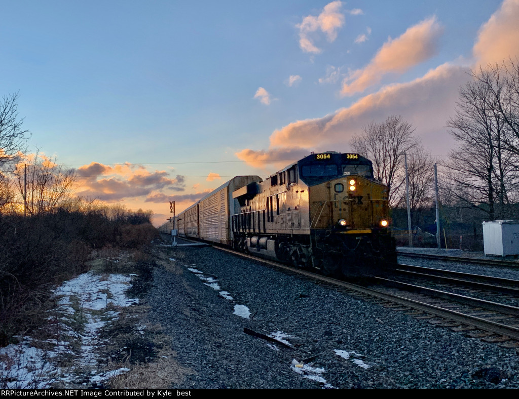 CSX 3054 on Q264